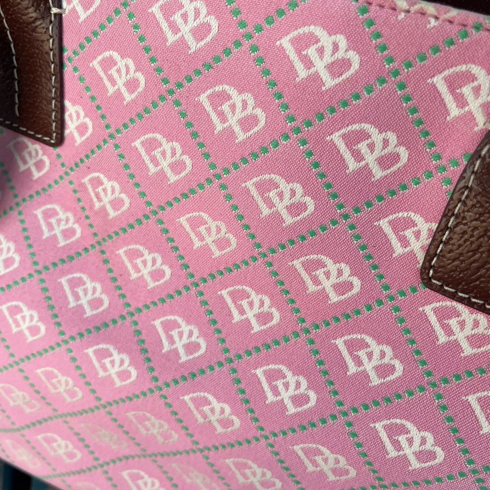 New Vintage Dooney and Bourke Gretta Hanna Tote Bag - Picture 4 of 16